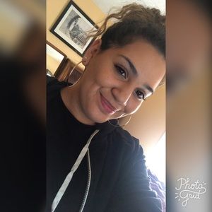 Meet your Posher, Jennifer